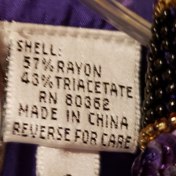 Purple/violet suit/ beaded collar - Picture 16 of 16